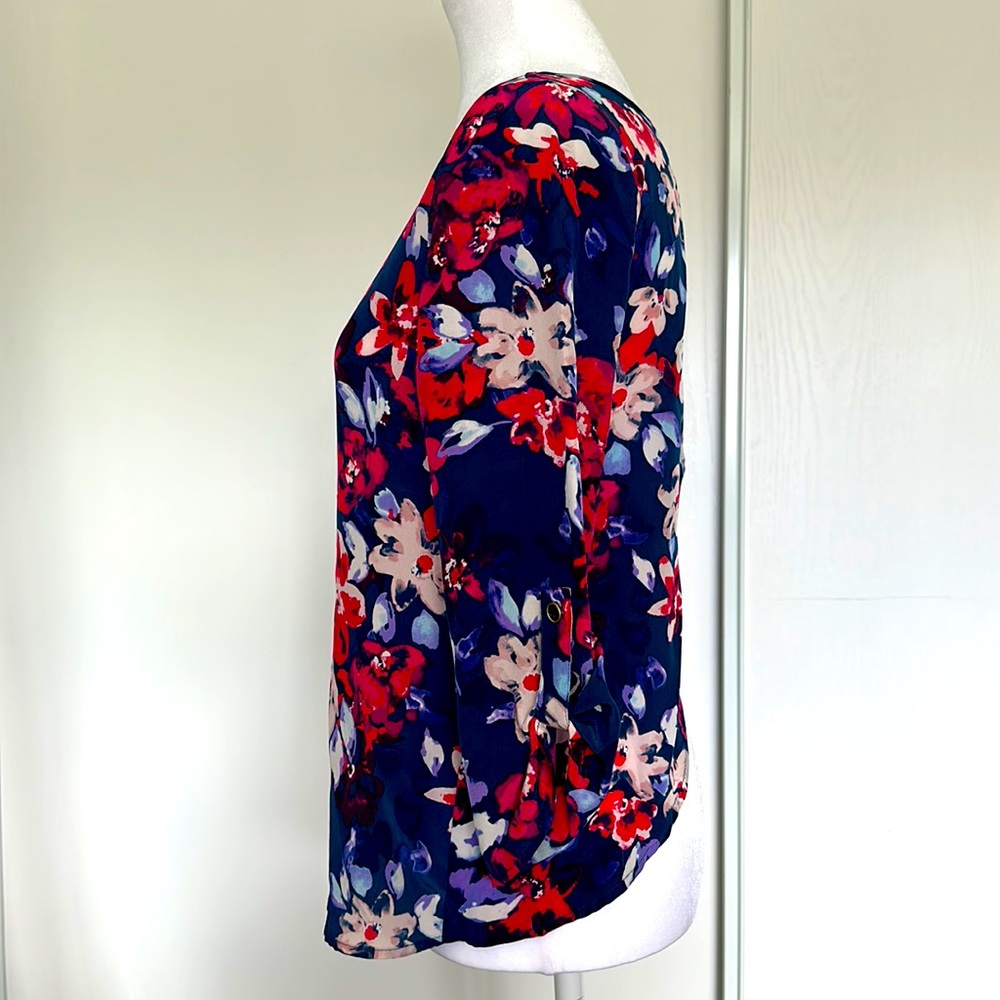 Yumi Kim navy, pink & blush silk 🌸🌺floral top with open back - XS - Picture 2 of 4
